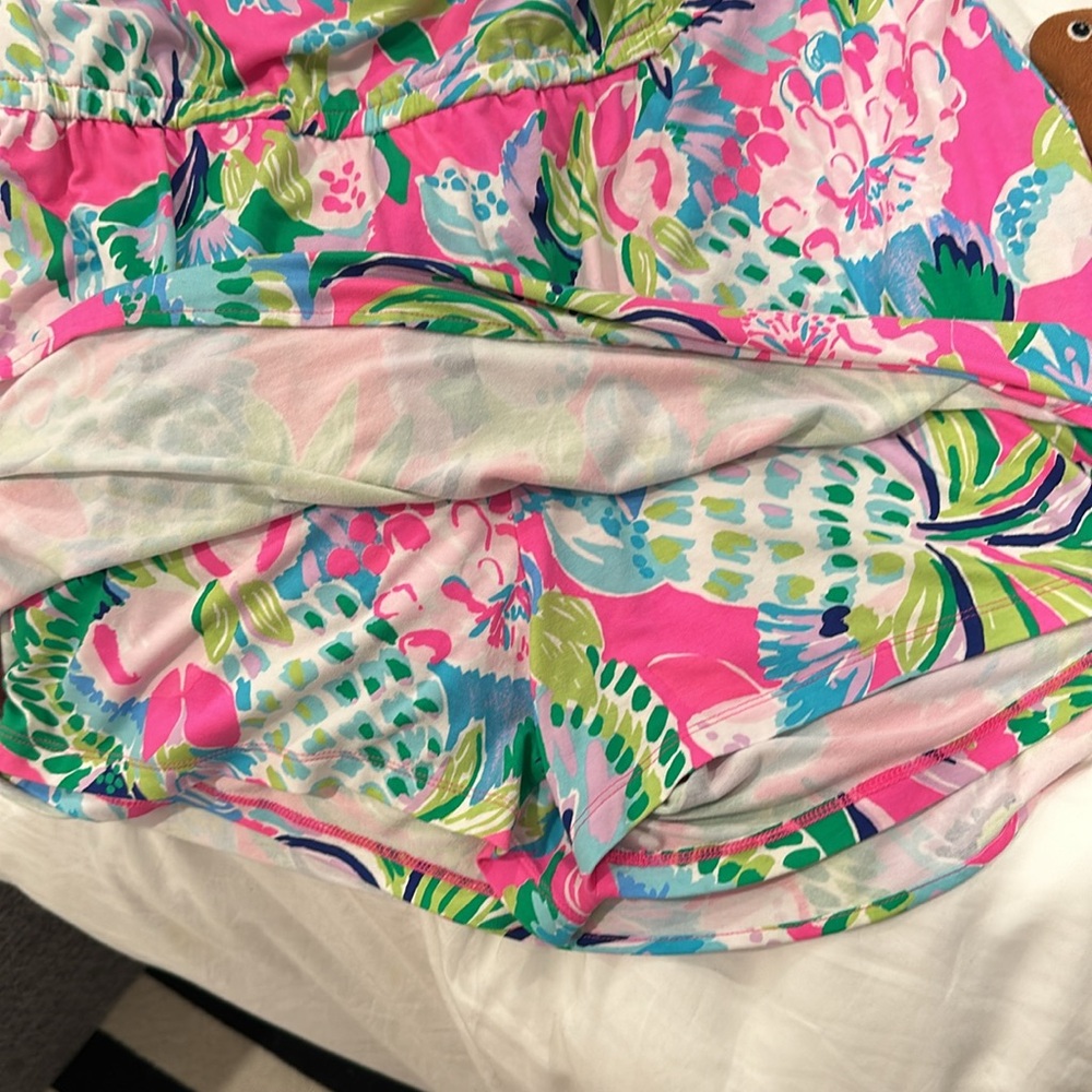 Lilly Pulitzer Lana Skorts Romper in Raise the Bar Print Size XL - Picture 4 of 6